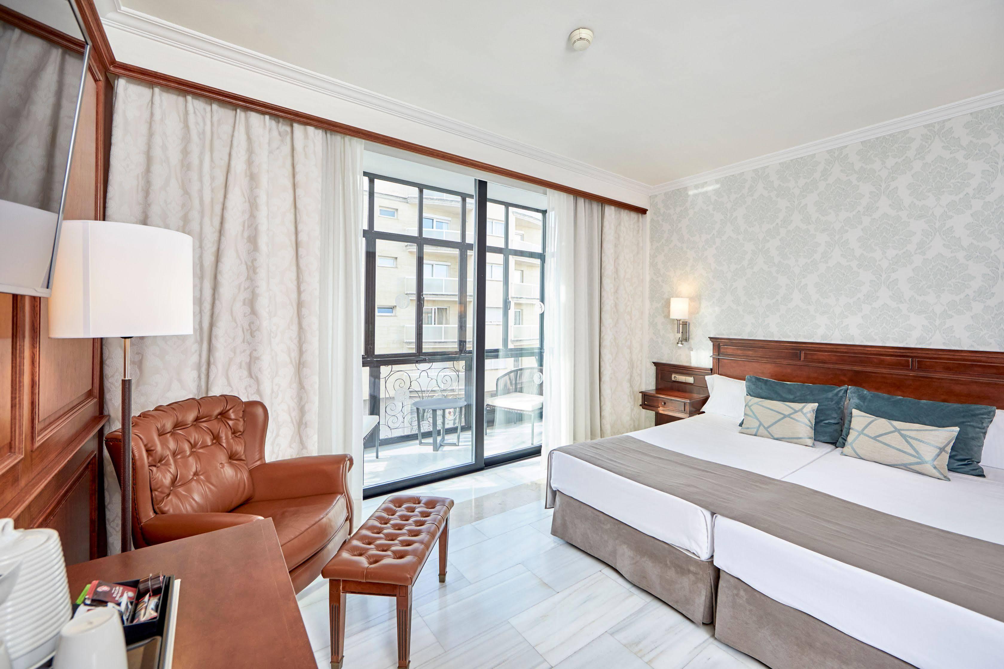 Continental 4* Palma
